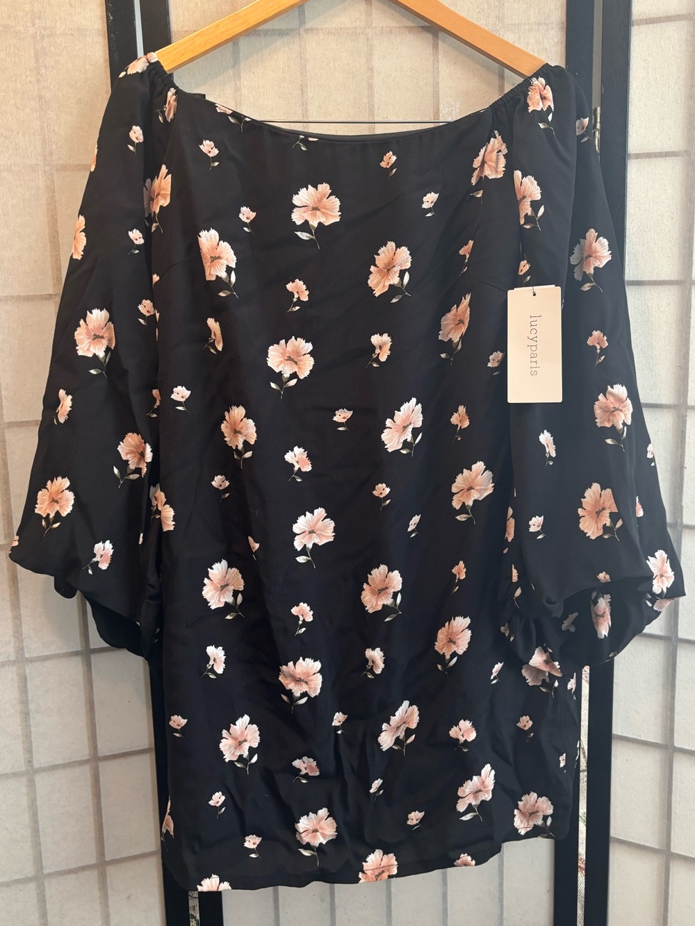LUCY PARIS NWT Floral Off Shoulder Dress with Flowy Sleeves and Peach Blooms